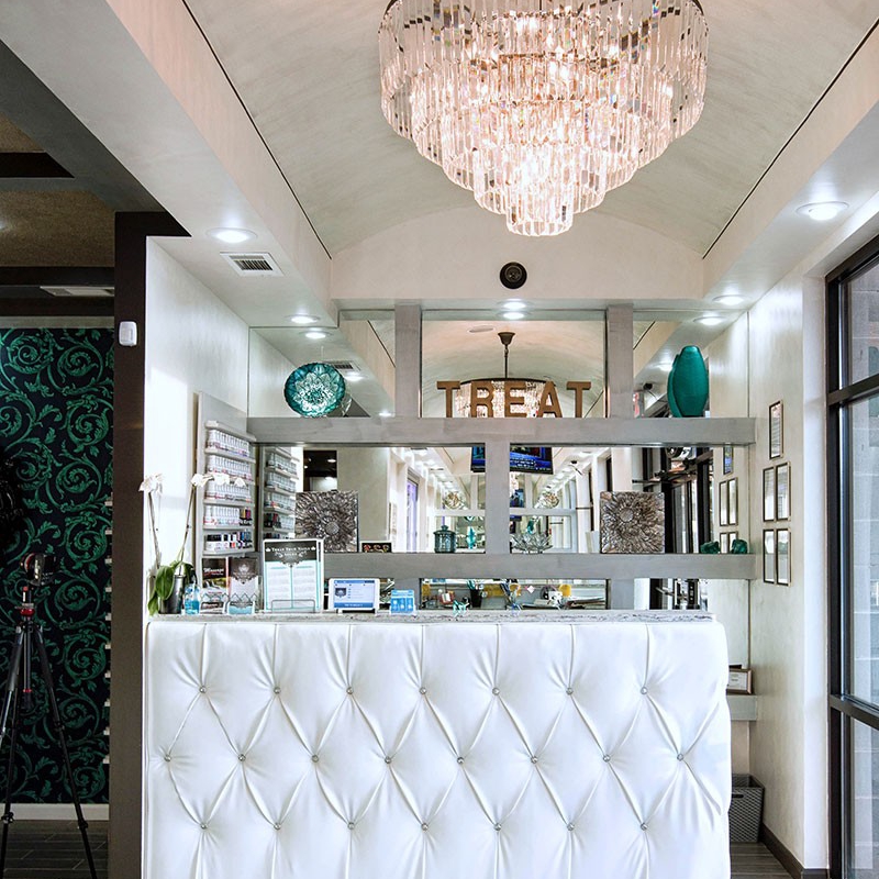 Reception Desk Treat Your Nails Salon (Doraville, GA) Front Desk